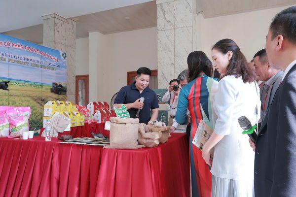 z7721917722642_f3689f9929d7c434128cee7f3b009ef1